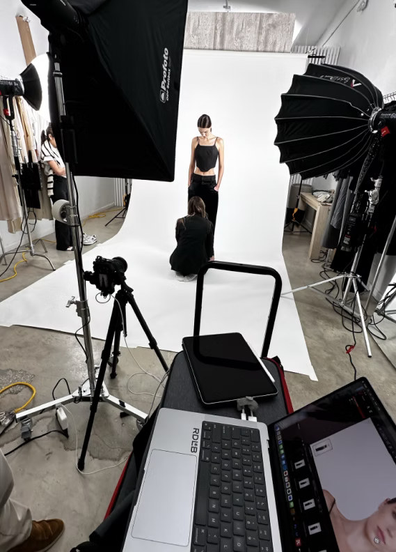 On set with Nonchalant
